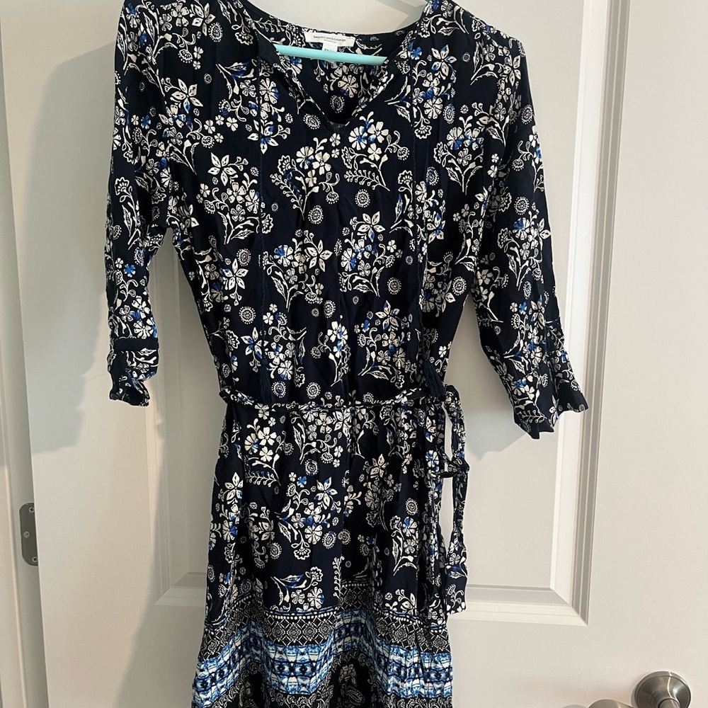 beachlunchlounge Navy and White Floral Coverup